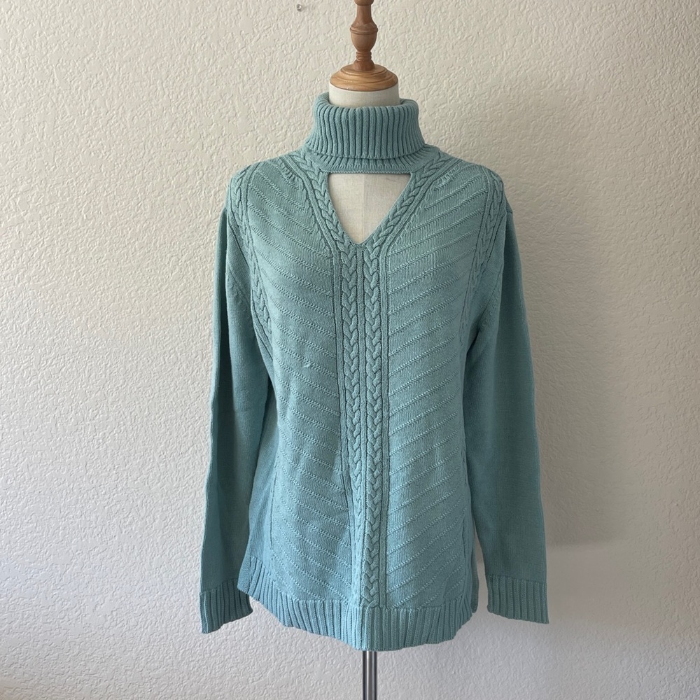 0304 - Women’s S Cutout Turtleneck Longsleeved Knit Sweater